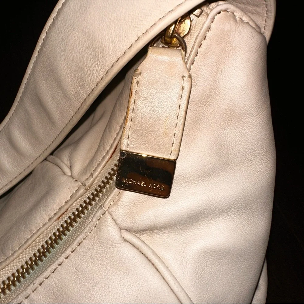 MICHAEL Michael Kors Beverly Hobo Satchel Genuine Leather Shoulder Bag Vanilla